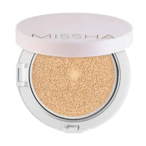 Vásárlói kedvenc Missha Magic Cushion Cover Lasting SPF50+/PA+++ - Alapozó Párna UV-szűrővel - 23 Natural Medium Beige - 15g