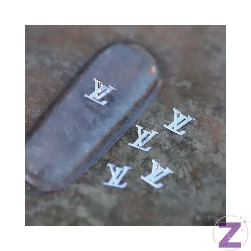 Kedvezmény Zodiac - Lemez Körömdísz Lui Vuitton Ezüst 3mm - 40db