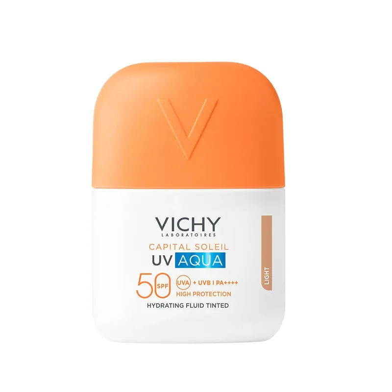 Ne maradj le VICHY Capital Soleil UV AQUA fluid SPF50+ színezett light (50ml)