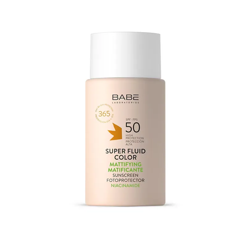 Rendeld meg most BABÉ Super Fluid színezett mattító fényvédő SPF50 (50ml)