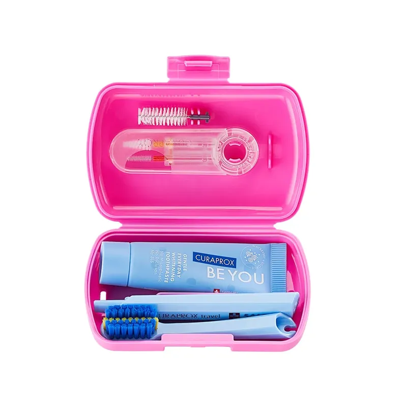 Újdonság CURAPROX Ortho Travel Set fogszabályzóhoz pink