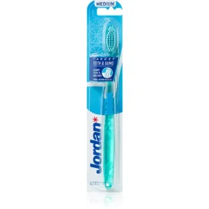 Ajánlat JordanTarget Teeth & Gums Medium fogkefe