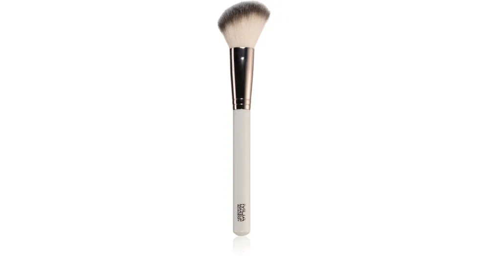 MUA Makeup AcademyBrushes Blush & Contour ecset a kontúrokra és az arcpirosítóra Kihagyhatatlan ajánlat